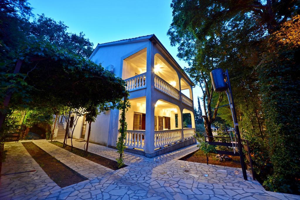 Apartments Karmelic マリンスカ 部屋 写真