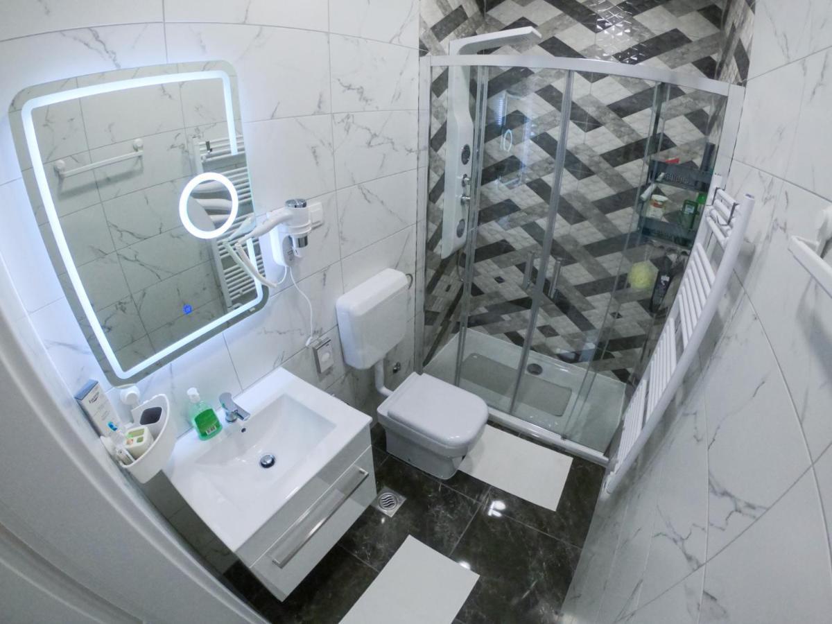 Apartments Karmelic マリンスカ エクステリア 写真